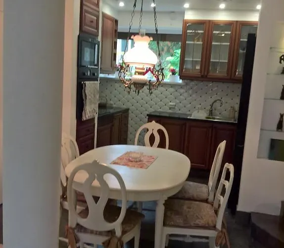 Roja מלון וילנה